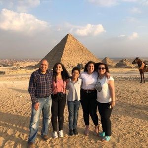 Meet your Posher, Enas